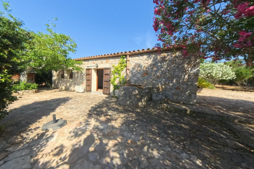 Front terrace