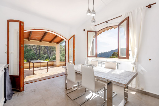 Living and dining area