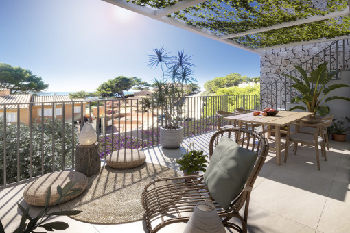 Balcony on main living level 