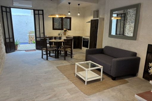 Renovated townhouse with patio and Mallorcan charm in the centre of Artà