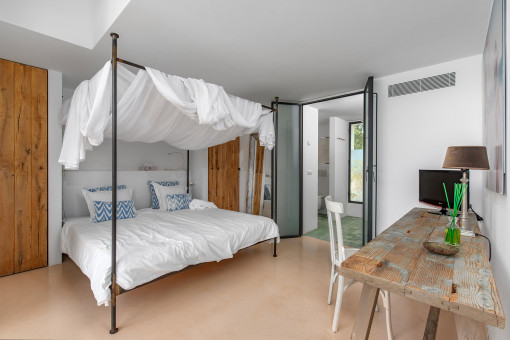 One of 6 bedrooms