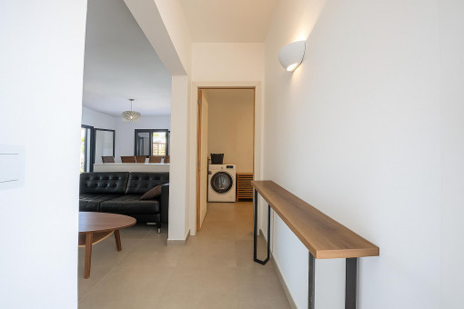  Laundry access