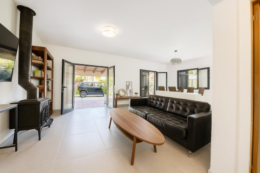  Living room with terrace access