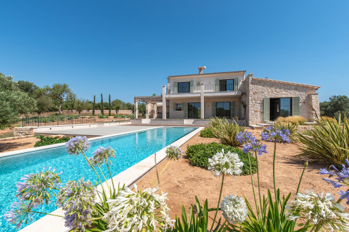Mediterranean Garden