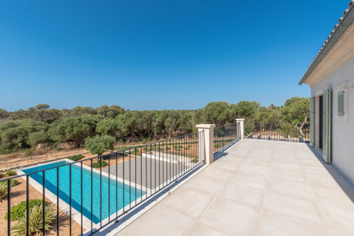 Terrace with far reaching views