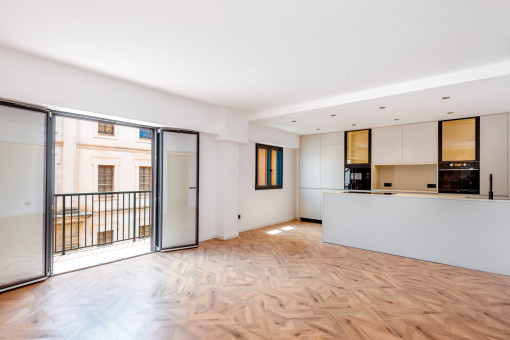 Mediterranean harmony meets modern aesthetics – a historic old town apartment full of character