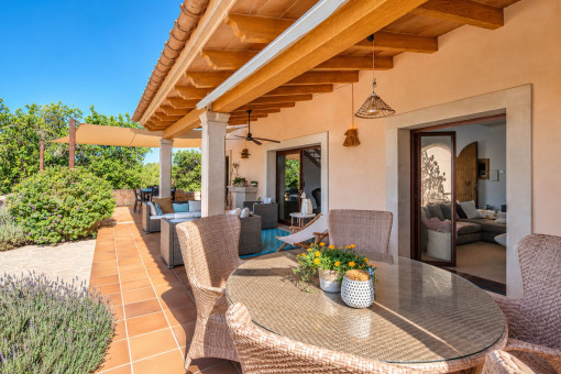 Terrace with direct access to the pool
