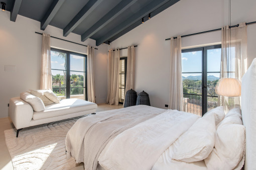 One of 5 bedrooms