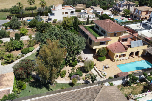 Townhouse villa with pool in Llucmajor