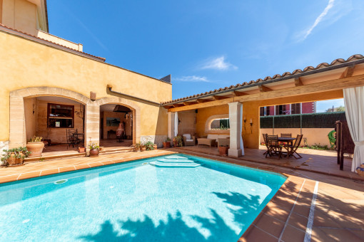 Pool area and covered terrace
