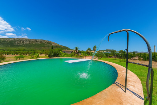 Ecological swimming pool – former agricultural water cistern (aljibe)