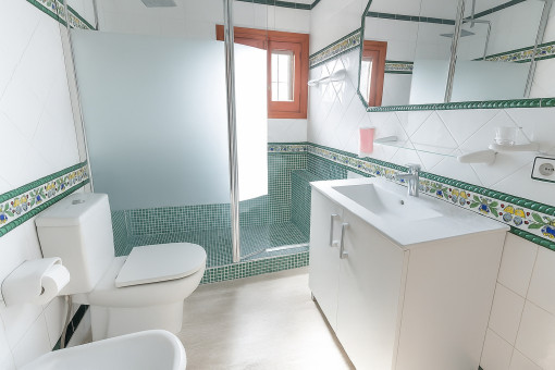 Bathroom on the ground floor