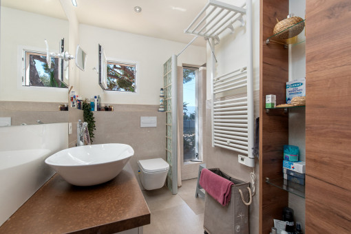 Modern bathroom