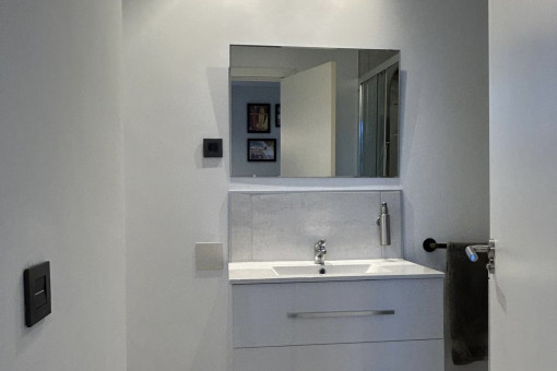 Modern bathroom