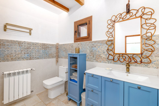 Bathroom on the ground floor