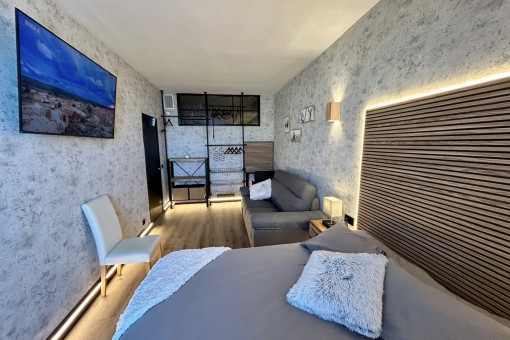 Modern bedroom