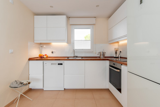 Fully equipped kitchen