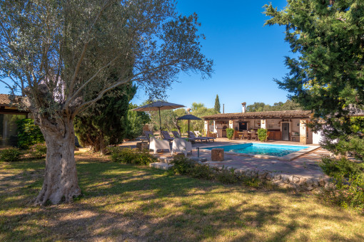 Green surroundings and extensive plot with plenty of privacy