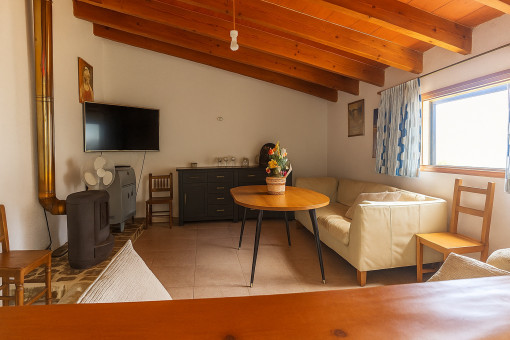 Living room of the lower apartment