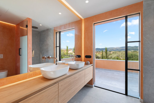  Bathrooms upper floor