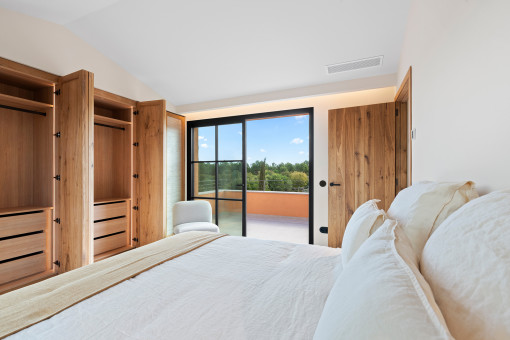 Bedroom on the upper floor