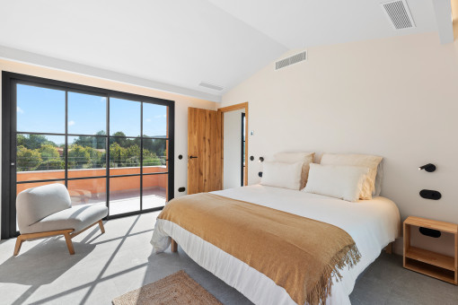 Bedroom on the upper floor