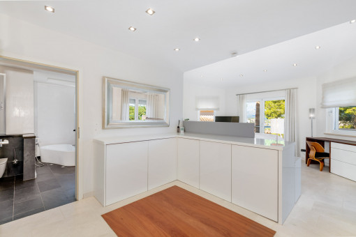 Master bedroom with en-suite bathroom