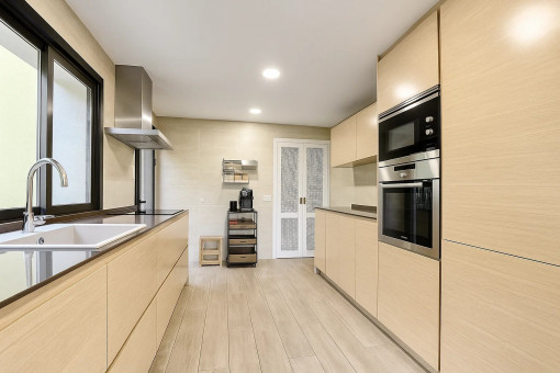 Fitted kitchen