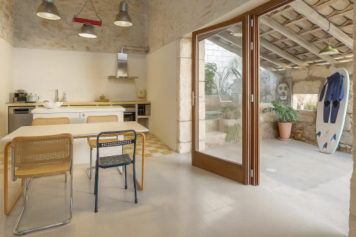 Kitchen and covered terrace