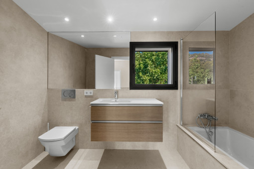 Bathroom with bathtub