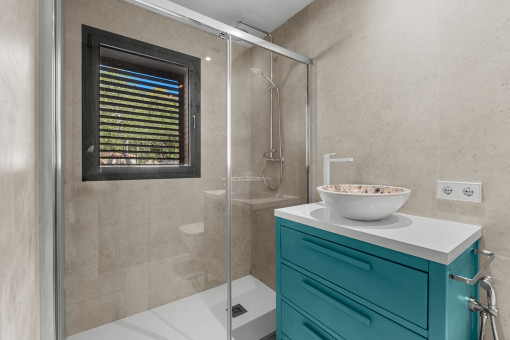Bathroom of the separate apartment