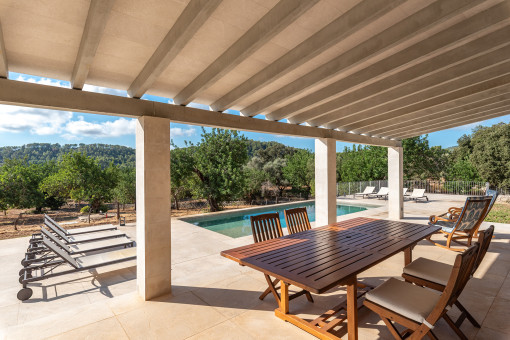 Outdoor dining area