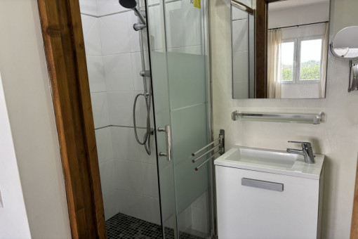 En-suite bathroom