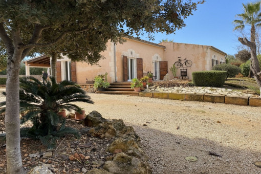 House façade with driveway