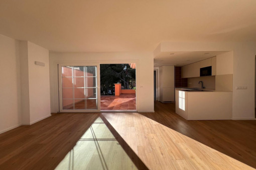 Living area with direct access to the terrace