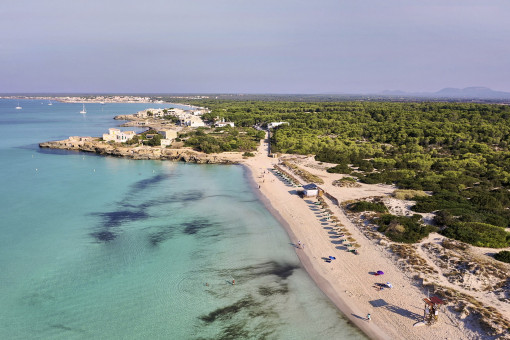 Coast less than 10 minutes away