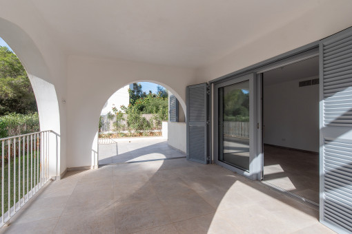 Terrace in front of the living room