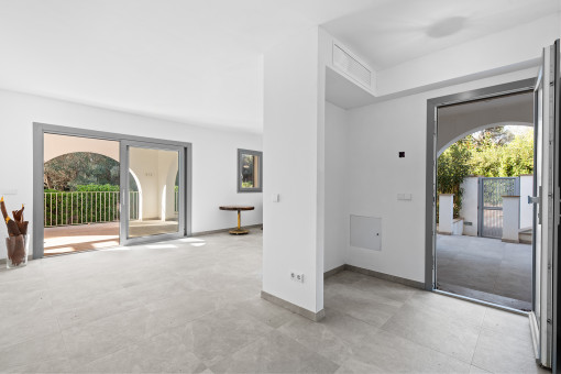 Entrance and living room