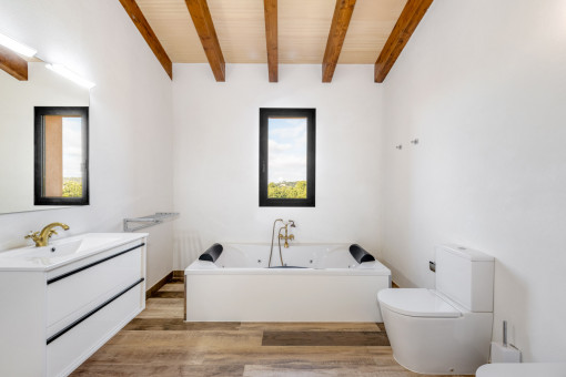 Bathroom with bathtub