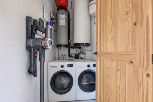 Laundry / utility room
