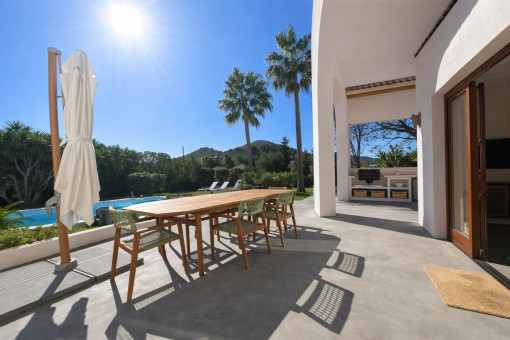 Poolside dining terrace