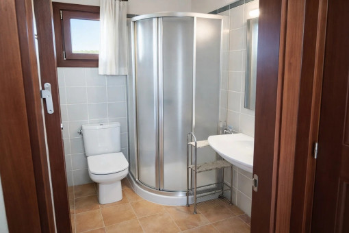 Ground floor bathroom