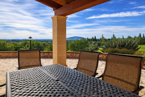 Lounge area with views
