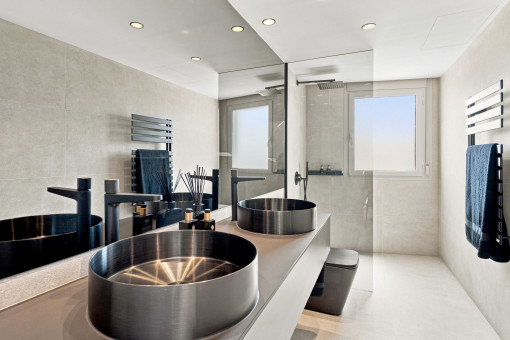 Stylish bathroom 