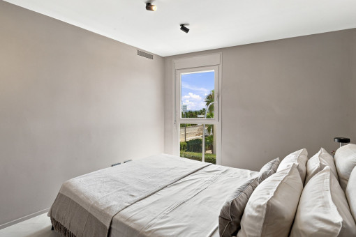 Bedroom with a view 