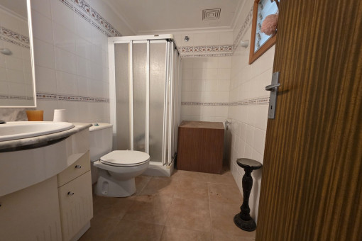 Bathroom groundfloor