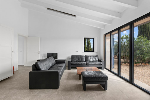 Separate lounge area