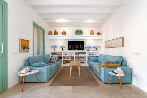 Tastefully renovated living area