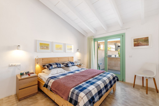 Beautiful double bedroom with terrace