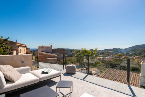 Rooftop terrace with wide views over Alaró and the surrounding landscape